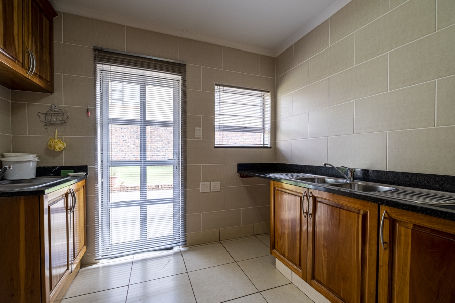 5 Bedroom Property for Sale in Vanes Estate Eastern Cape